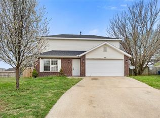 900 SW Hopi Cir, Bentonville, AR 72712