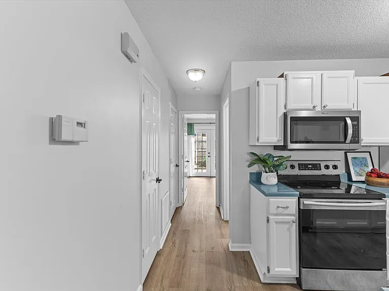 2672 Hitchcock Dr — Photo 16