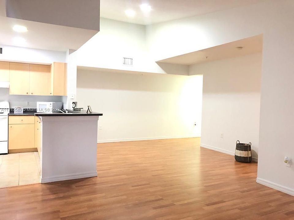 1st image of 2544 Centergate Dr APT 308