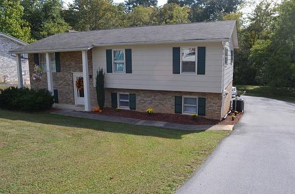 1st image of 708 Santa Fe Dr