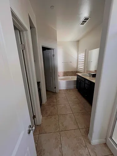 2000 Suncrisp Ln Photo 1