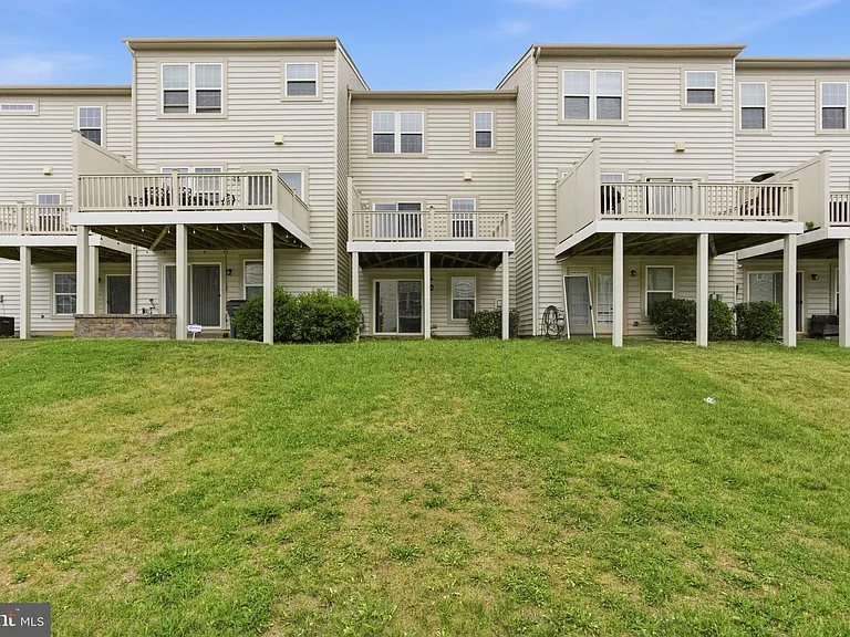 12191 Montreat Pl — Photo 37