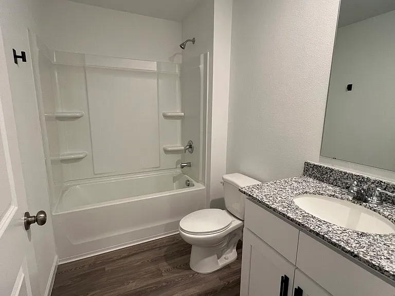 9131 Swiss Rd — Photo 14