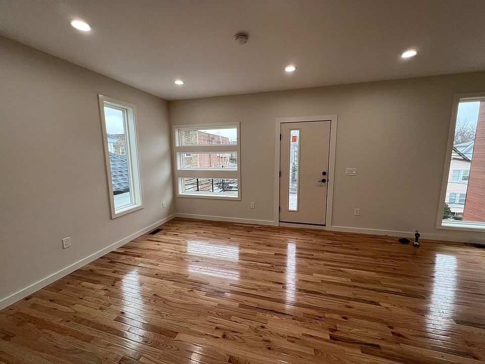 1st image of 13 Marion Ave #1