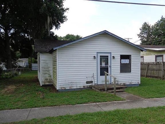 2nd image of 1103 NE 5th St