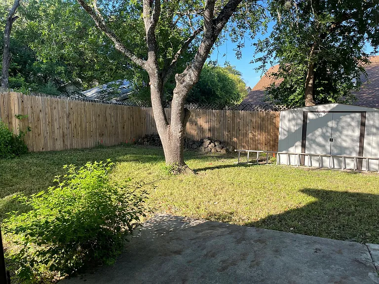 3342 Coral Grove Dr — Photo 8