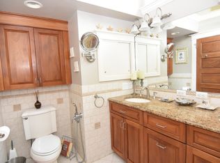 308 Knickerbocker Rd, Tenafly, NJ 07670