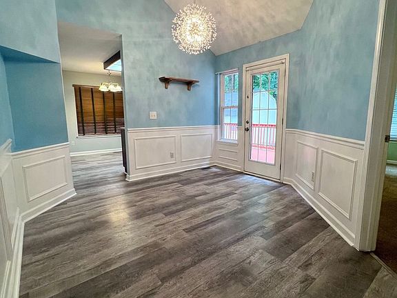 3rd image of 3149 Barksdale Harbor Dr