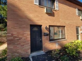 310 Duane St APT 1, Glen Ellyn, IL 60137
