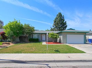 1626 Renn Ave, Clovis, CA 93611