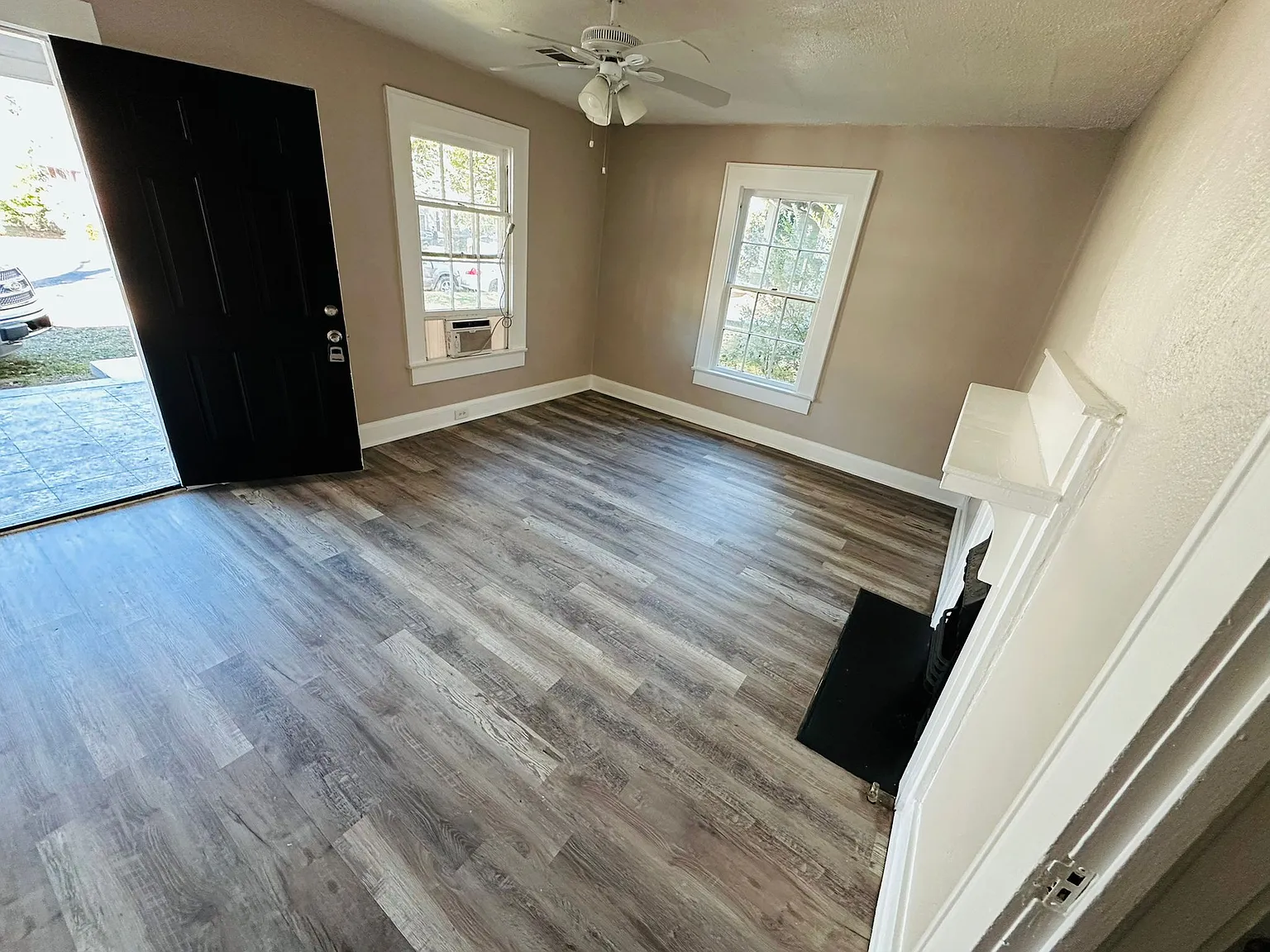 3 bed, 1312 sqft, $995 — Photo 3