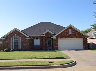 5239 Sunnybrook Ln, Wichita Falls, TX 76310