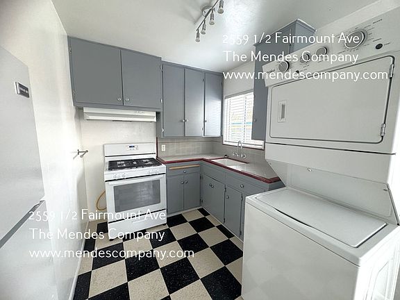 3rd image of 2559 1/2 Fairmount Ave #2559-1/2