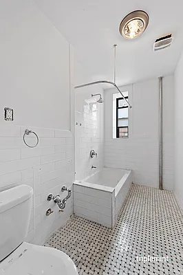 Rented by Triplemint | media 12