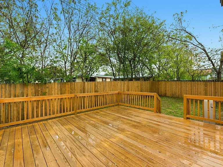 802 Philco Dr #2 — Photo 24