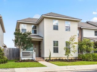 221 Harbor Bend Blvd, Lafayette, LA 70508