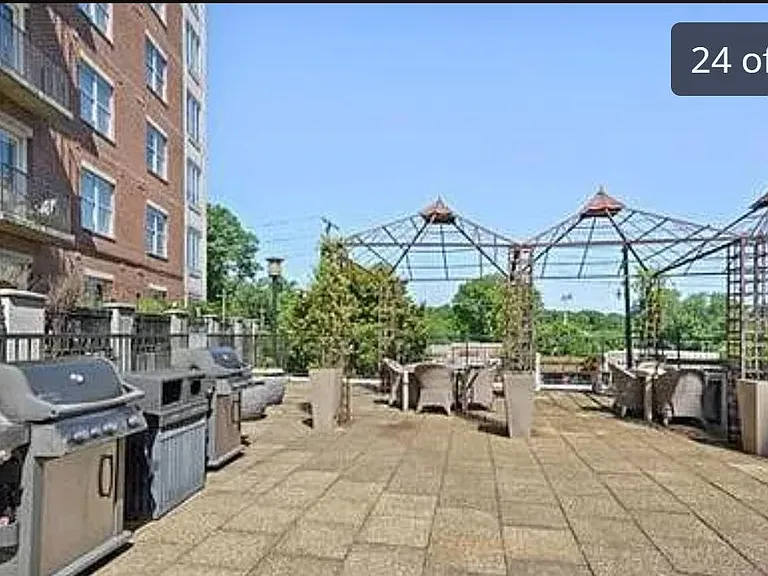 2285 Peachtree Rd NE #808 — Photo 9