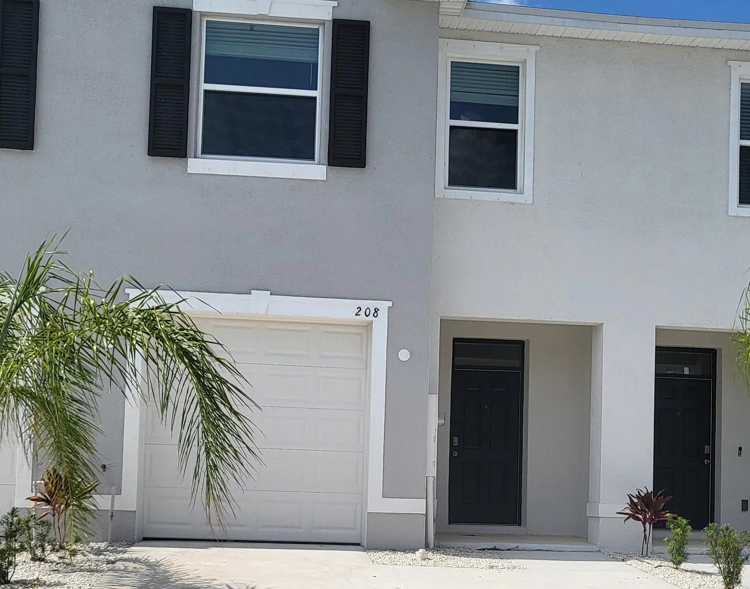 3 bed, 1673 sqft, $2,450 — Photo 3