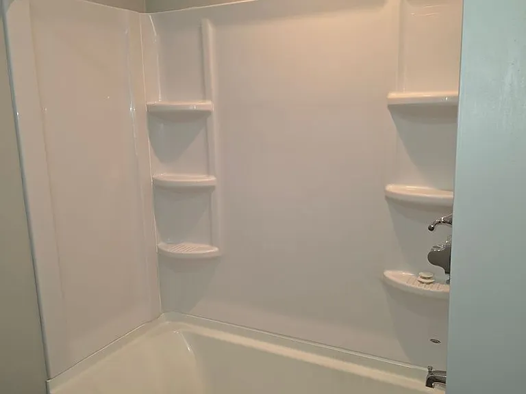 905 E Washington St — Photo 22
