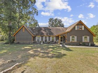 621 Dixie Rd, Leesburg, GA 31763