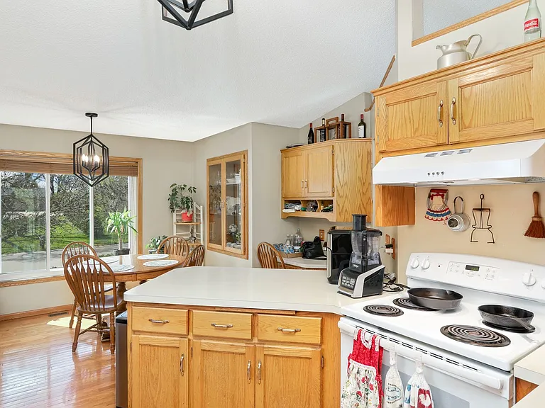 19441 Denver St NW — Photo 4