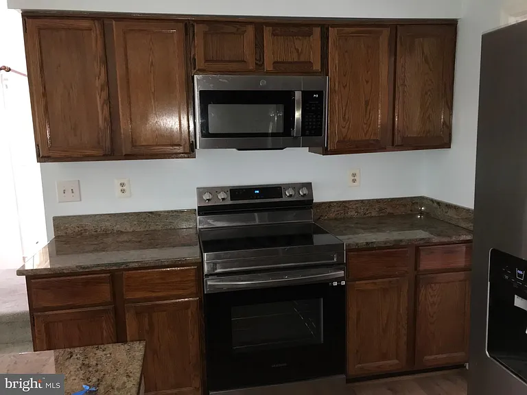 Mainsail Dr — Photo 8