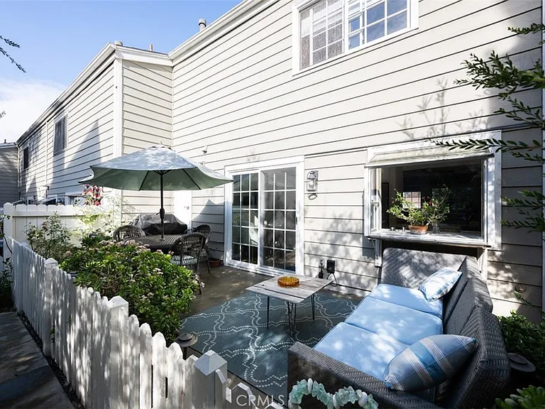 33255 Ocean Rdg — Photo 24