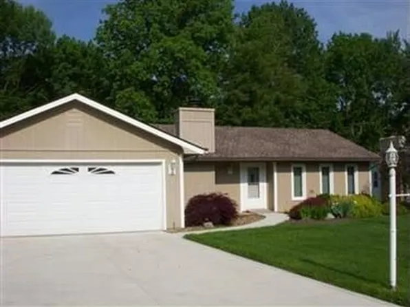 14784 Stone Creek Oval, Strongsville, OH 44136