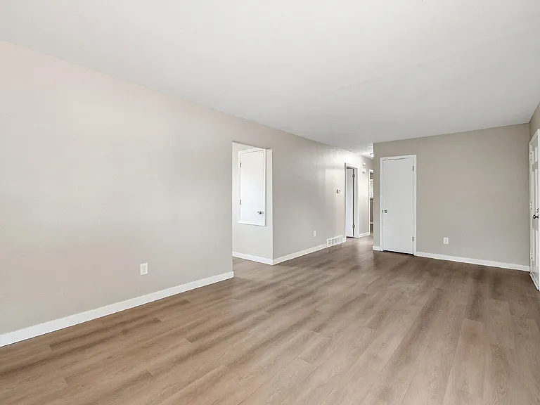 5565 S Delaware St #5571 — Photo 4