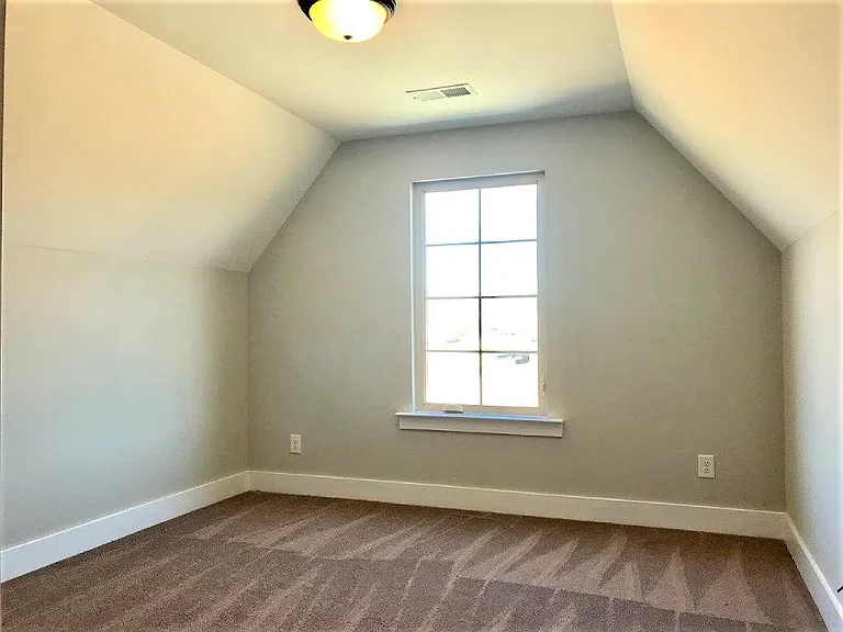 320 Union Station Dr — Photo 10