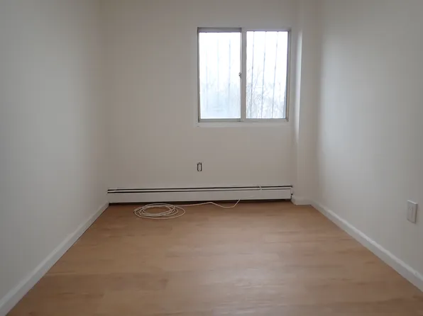 1174 Sherman Avenue image 7 of 12