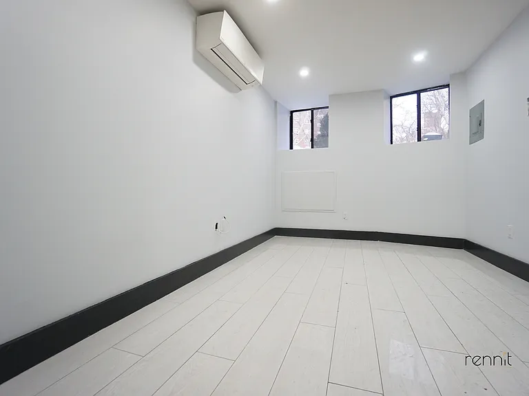 1186 Park Pl #A — Photo 1