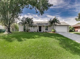 990 Forest St NE, Palm Bay, FL 32907