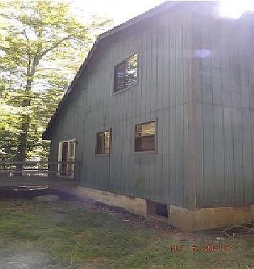 2nd image of 7243 Woods Ln