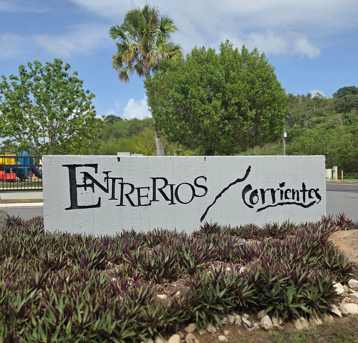 143 Entrerios Encantada Plz — Photo 2