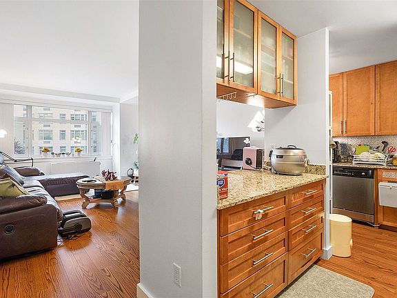 2nd image of 40-22 College Point Blvd #8H