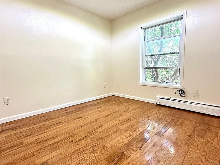 2069 Lacombe Ave #2 — Photo 14