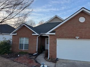 400 Gray Fox Xing, Bonaire, GA 31005