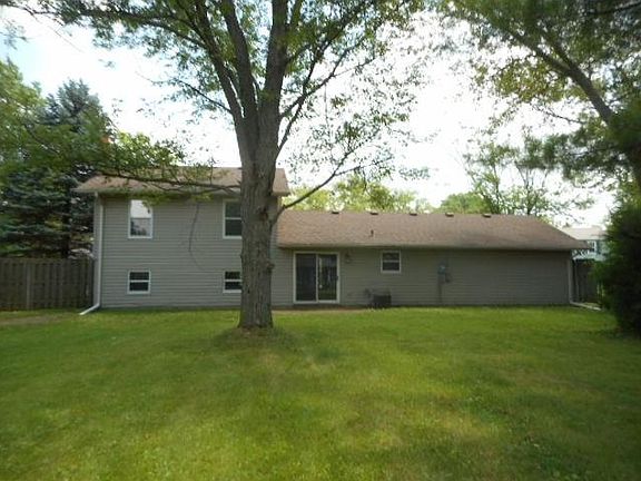 5th image of 8732 Deer Run Dr