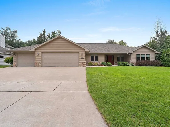 2474 Shady Oak Dr, Green Bay, WI 54304