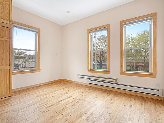 3rd image of 30-05 29th St #2CC