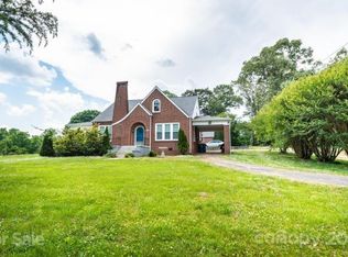 171 27th St NW, Hickory, NC 28601