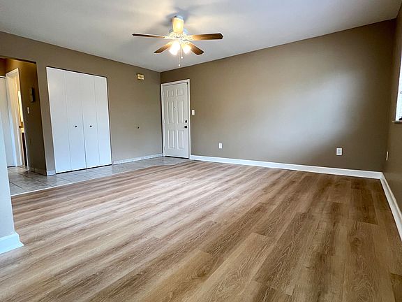 2nd image of 15515 E Ten Mile Rd APT 1