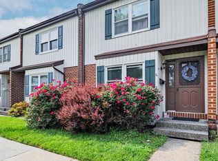 F9 Shirley Ln, Lawrenceville, NJ 08648