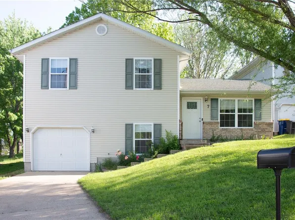 7 W 12th St, Washington, MO 63090