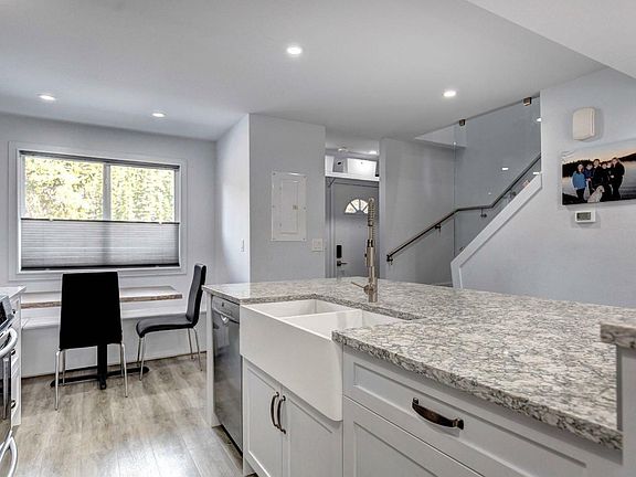 4th image of 1530 7th Ave #2