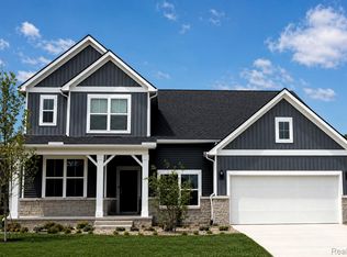 51453 Deerbrook Dr, Macomb, MI 48042