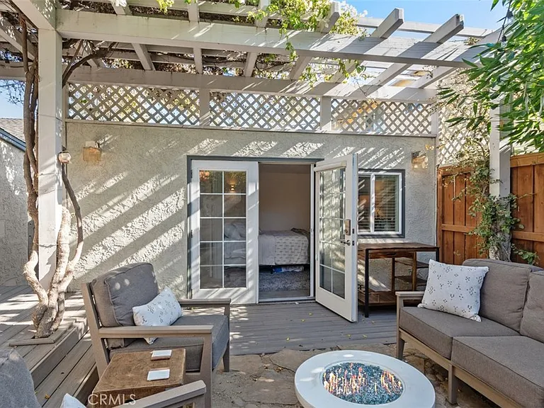 3390 Herman Ave — Photo 25