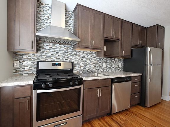 4th image of 2034 Yorkshire Ave #784xskym0