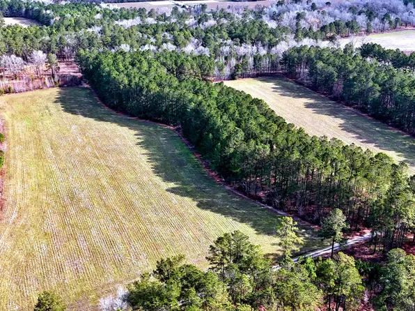 210 Taft Rd, Salters, SC 29590